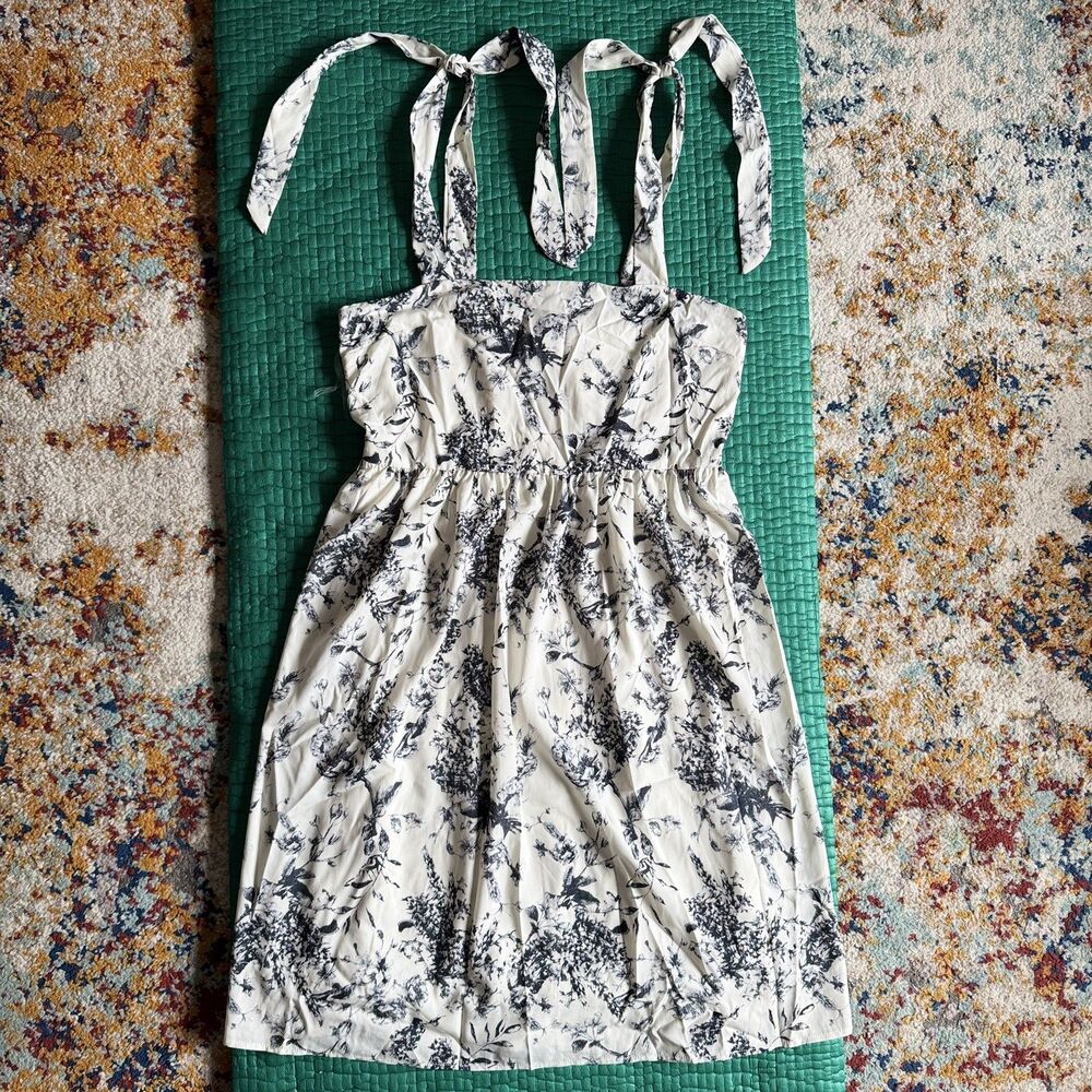 NEW NWT GILLI Babydoll Dress M Blue White Floral Lined Victorian Bridgerton Fall